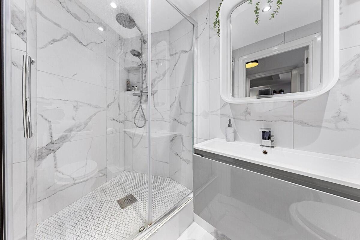Central London Luxury, Relaxing Apartment! 2 Mins From Paddington Station! Quarto foto