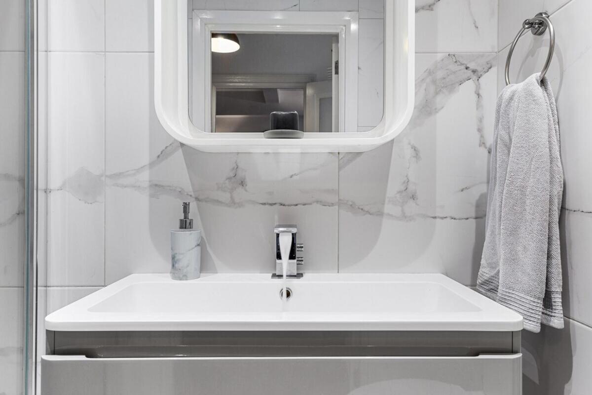 Central London Luxury, Relaxing Apartment! 2 Mins From Paddington Station! Quarto foto
