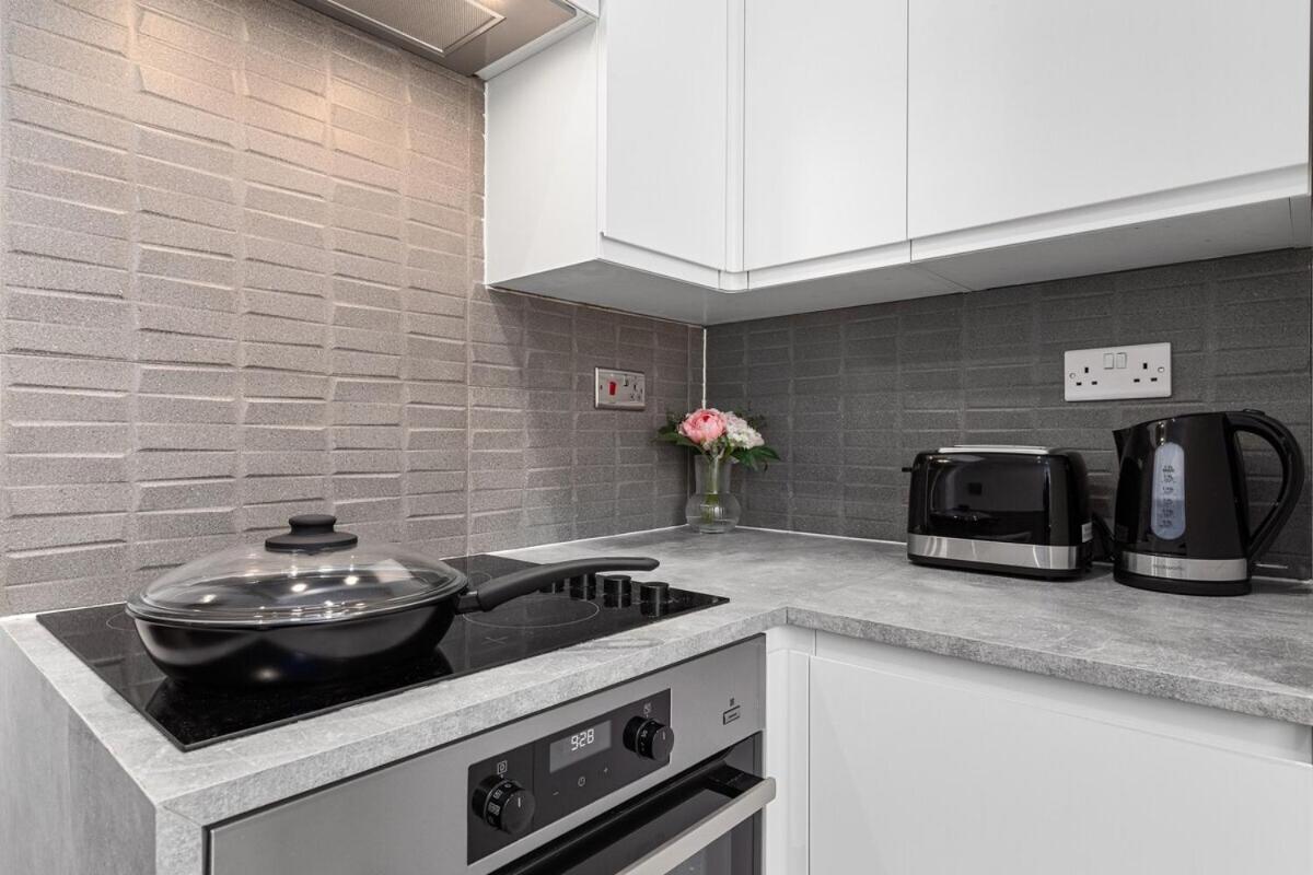 Central London Luxury, Relaxing Apartment! 2 Mins From Paddington Station! Quarto foto