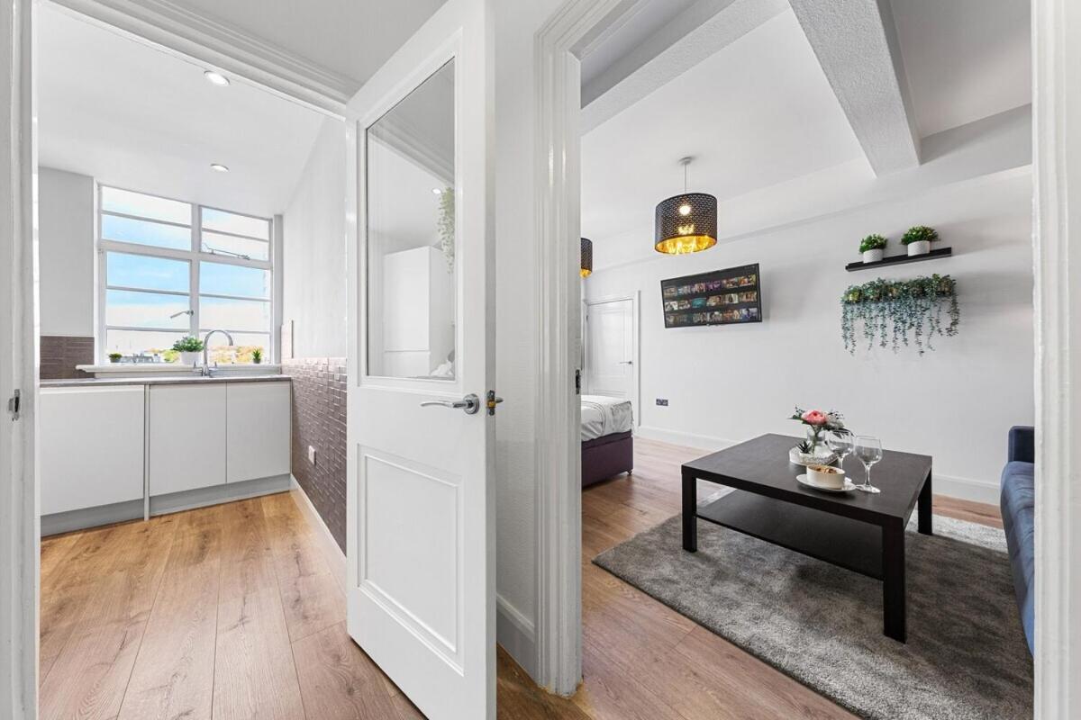 Central London Luxury, Relaxing Apartment! 2 Mins From Paddington Station! Quarto foto